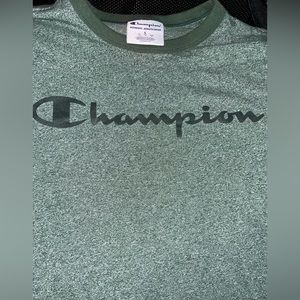 Champion T-Shirt